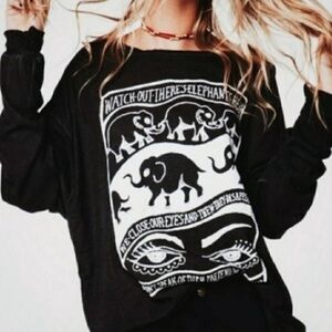 Brandy Melville Watch Out For Elephants Here Long Sleeve one size